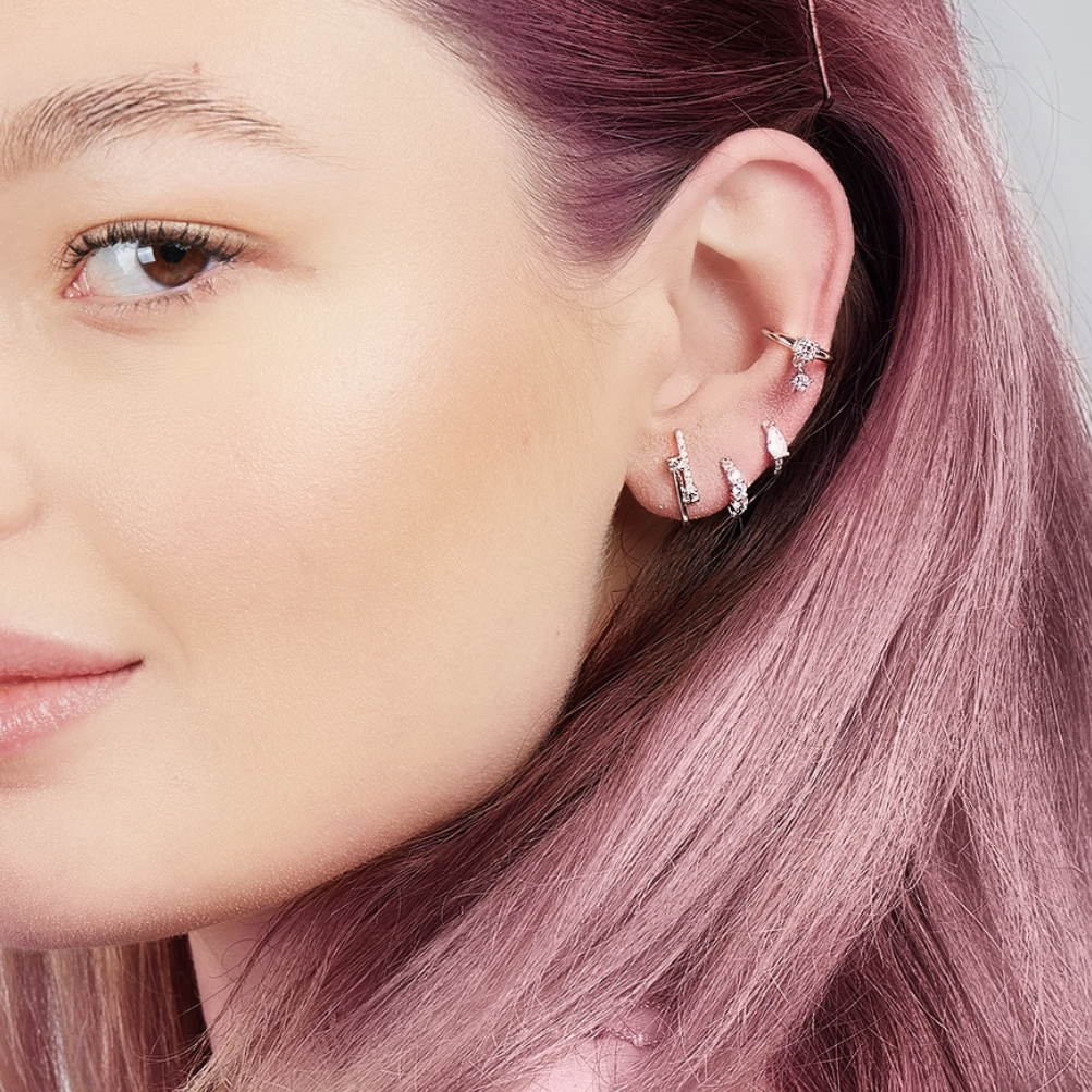 EAR CUFF WHITE PIERCE